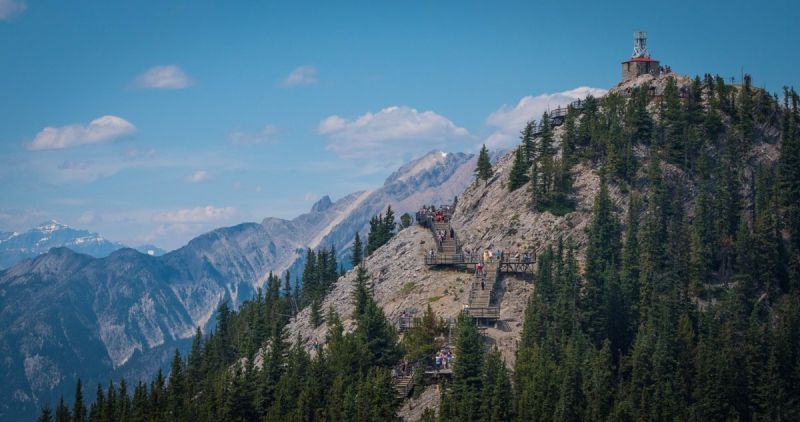 s1001a liselotte hansen canada sulphur mountain